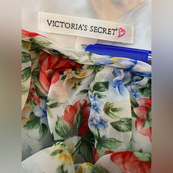Victoria Secret. Beautiful floral sheer babydoll. EUC size large - Picture 5 of 6